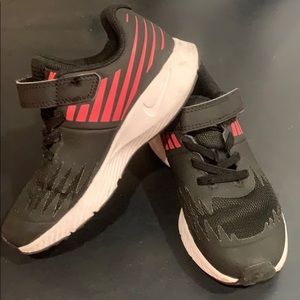 Girls pink and black Nike Shoes